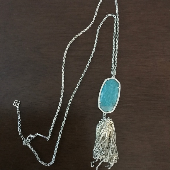 Kendra Scott pendant necklace - Picture 1 of 4